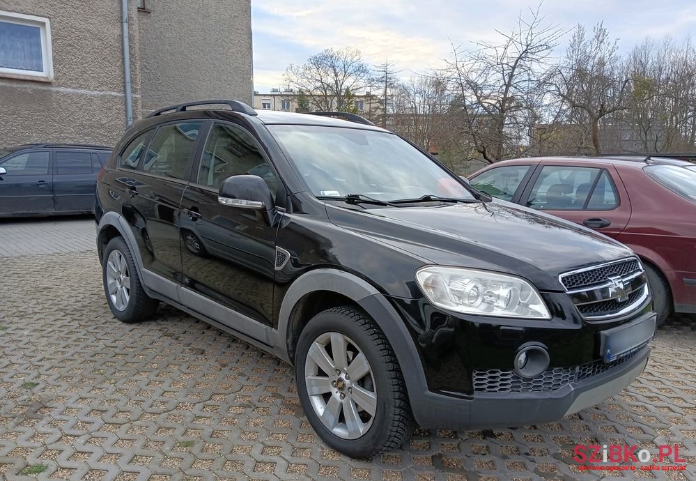 2008' Chevrolet Captiva photo #3