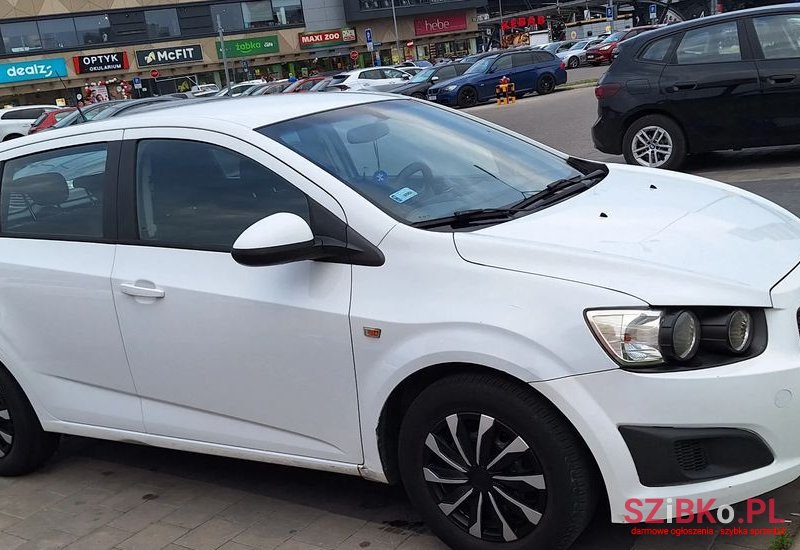 2011' Chevrolet Aveo 1.4 Lt photo #2