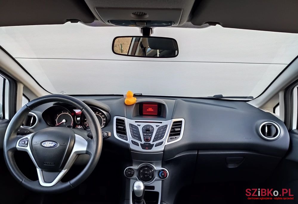 2011' Ford Fiesta 1.25 Viva photo #6