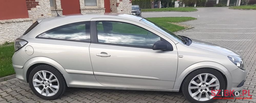 2006' Opel Astra Gtc 1.8 Edition photo #6