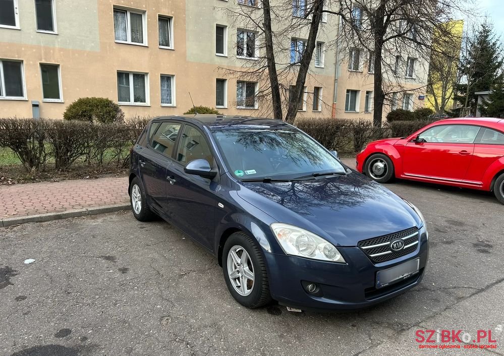 2008' Kia Ceed photo #3