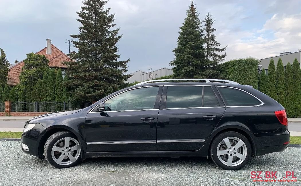 2012' Skoda Superb photo #1