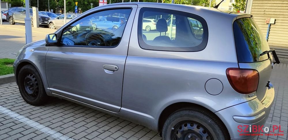 2005' Toyota Yaris photo #6