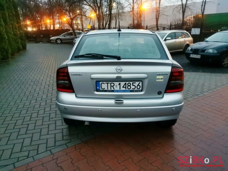 2004' Opel Astra photo #6