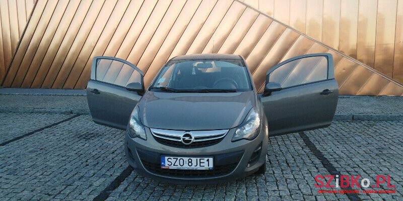 2014' Opel Corsa photo #1
