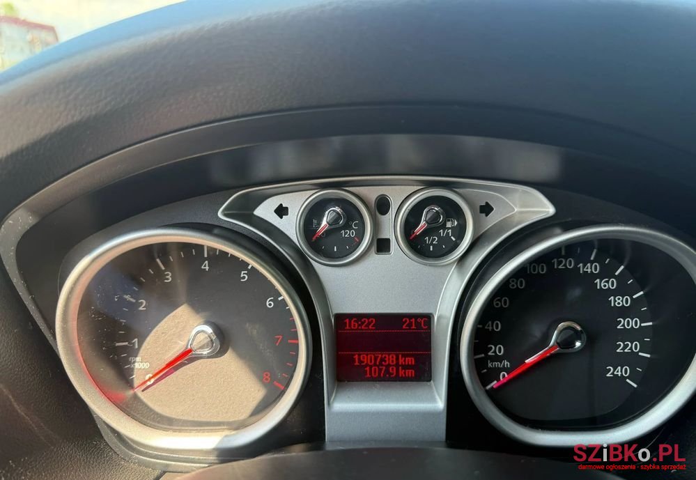 2009' Ford Focus photo #4