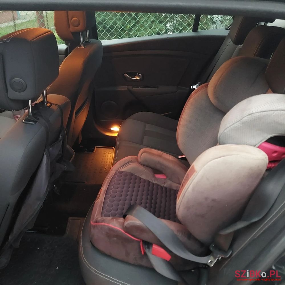 2009' Renault Megane photo #3