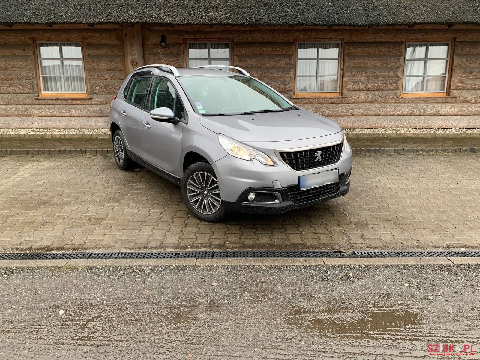 2016' Peugeot 2008 photo #3