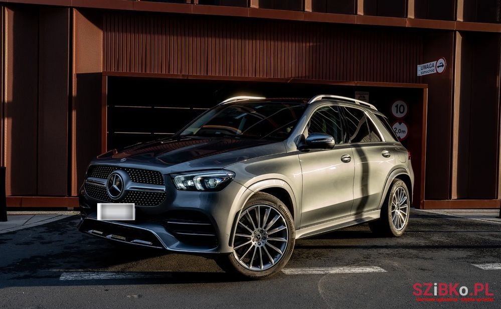 2023' Mercedes-Benz GLE photo #1