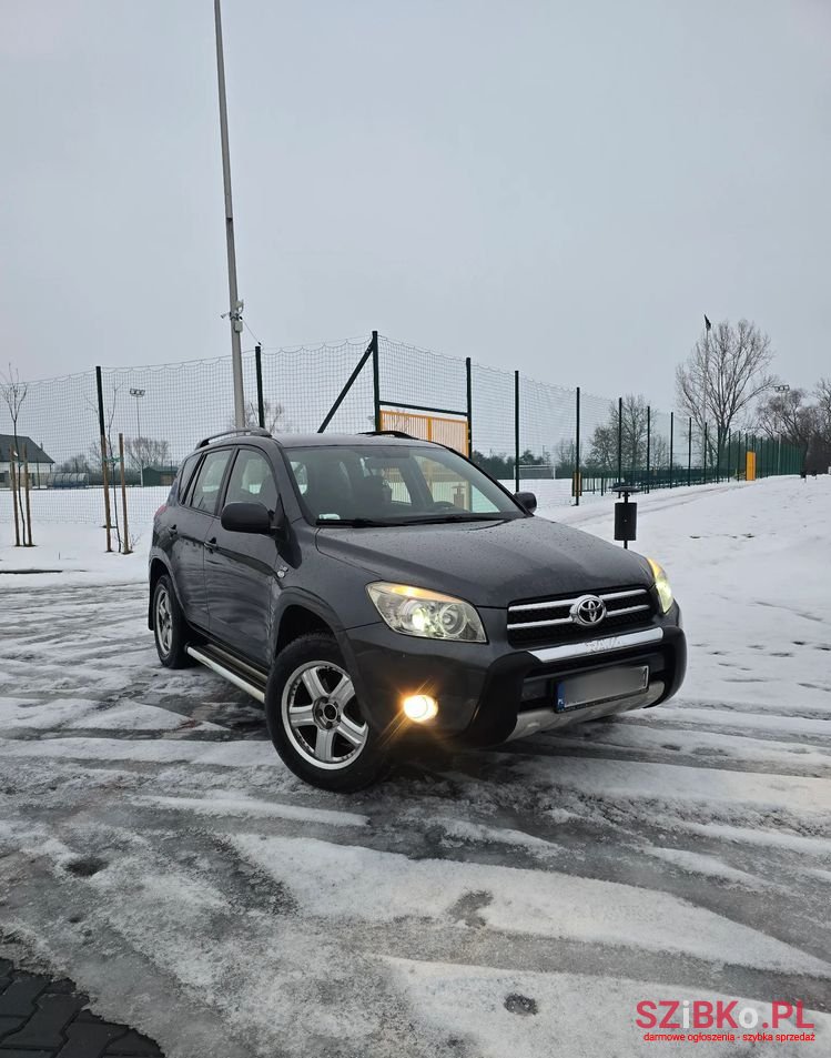 2007' Toyota RAV4 2.2 D-4D Premium photo #2