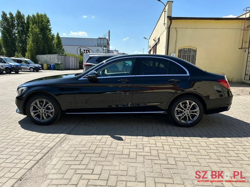 2017' Mercedes-Benz C-Class 160 9G-Tronic photo #6