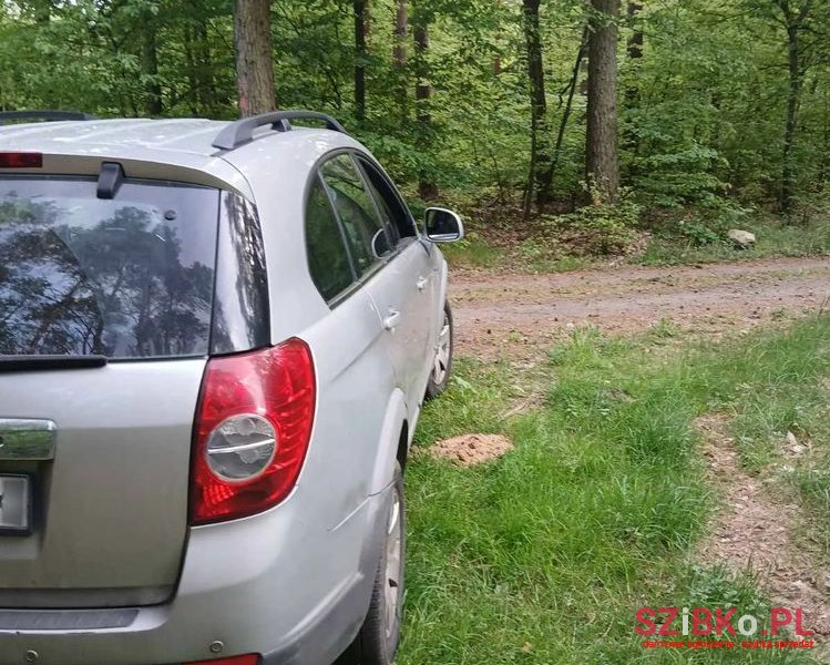 2006' Chevrolet Captiva 2.0 D High photo #3