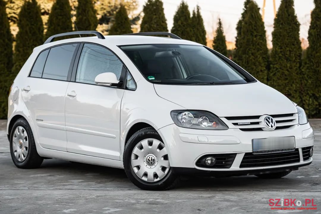 2007' Volkswagen Golf Plus photo #1