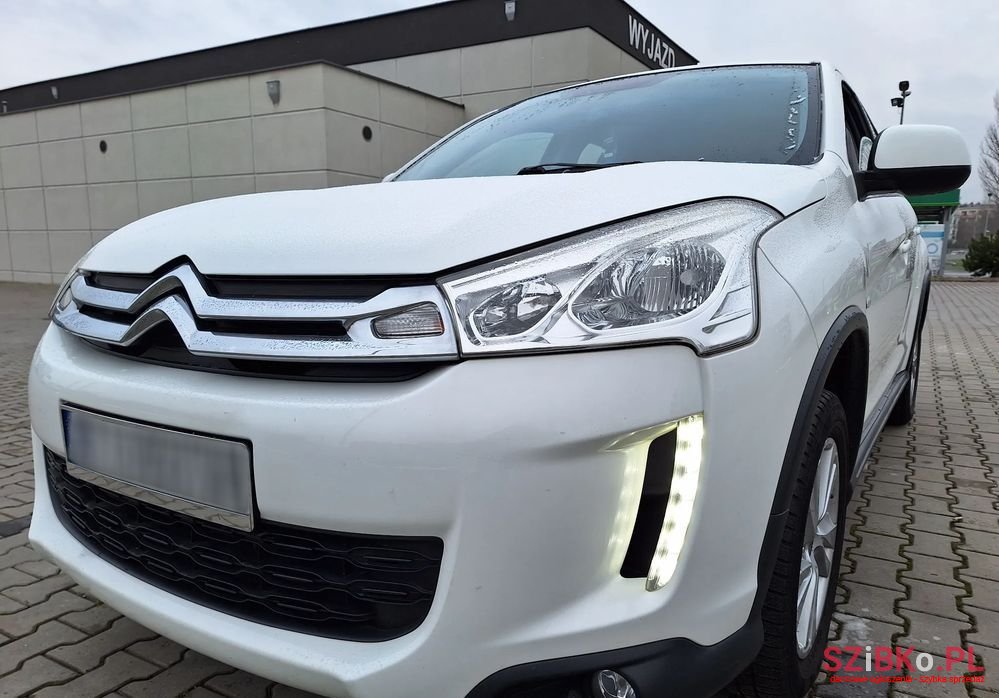 2013' Citroen C4 Aircross photo #2