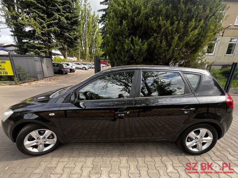 2007' Kia Ceed photo #2