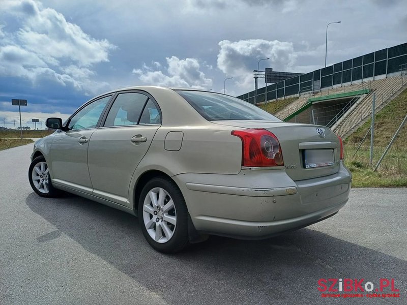 2007' Toyota Avensis photo #3