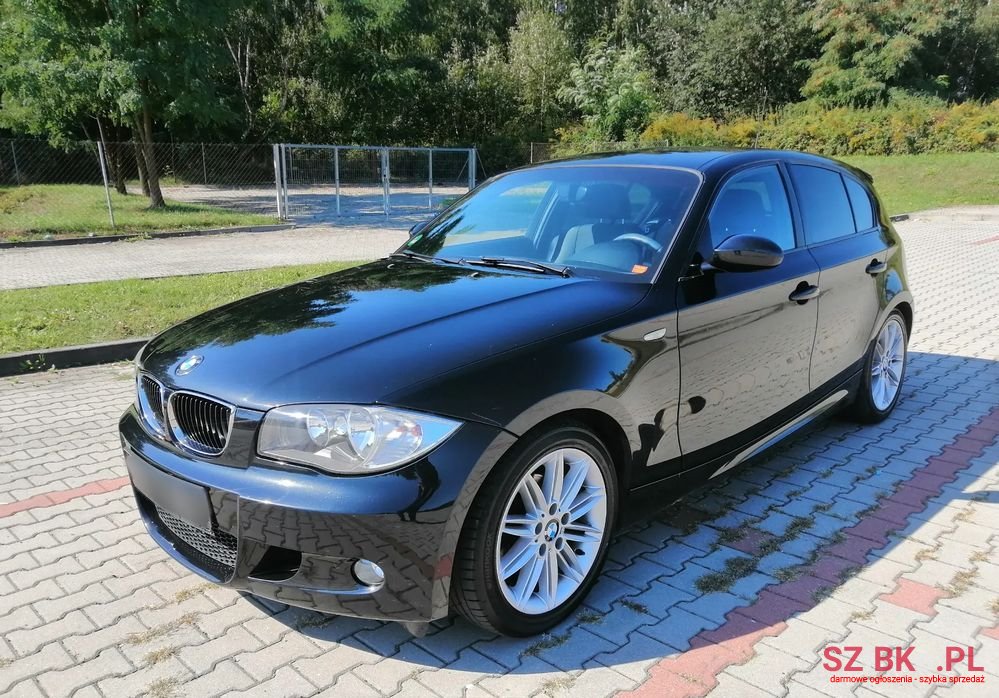 2009' BMW 1 Series photo #1