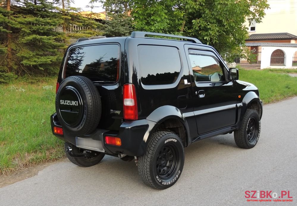 2007' Suzuki Jimny Black&White photo #5