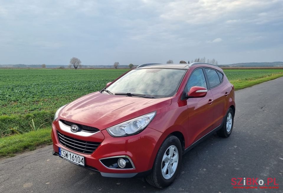 2011' Hyundai ix35 photo #3