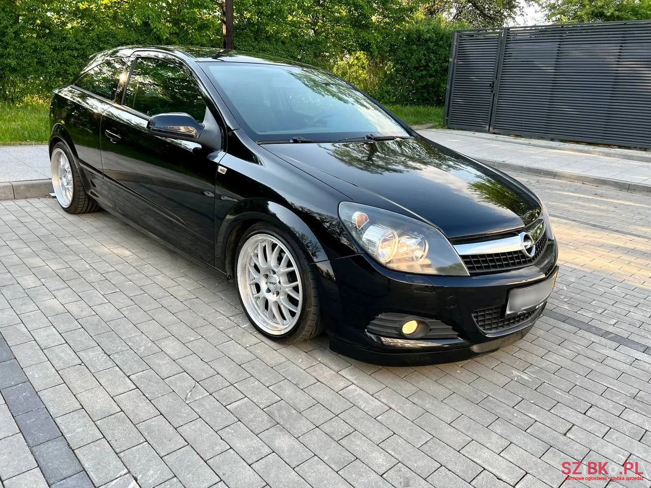 2007' Opel Astra photo #1