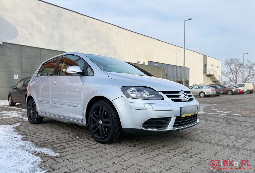 2005' Volkswagen Golf Plus photo #2