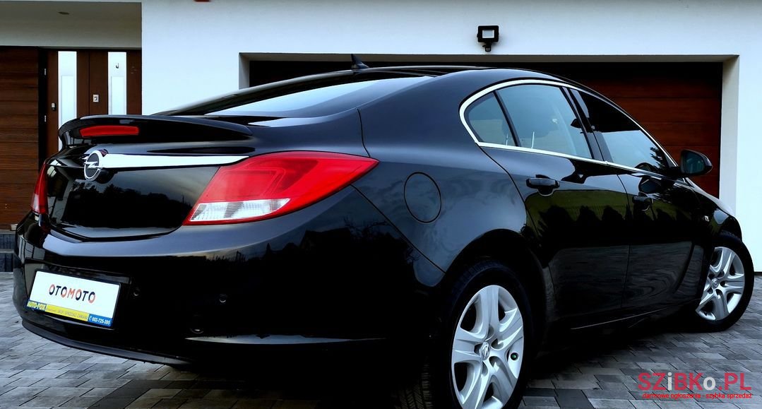 2011' Opel Insignia photo #5