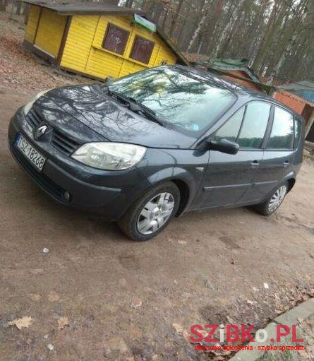 2005' Renault Scenic photo #1