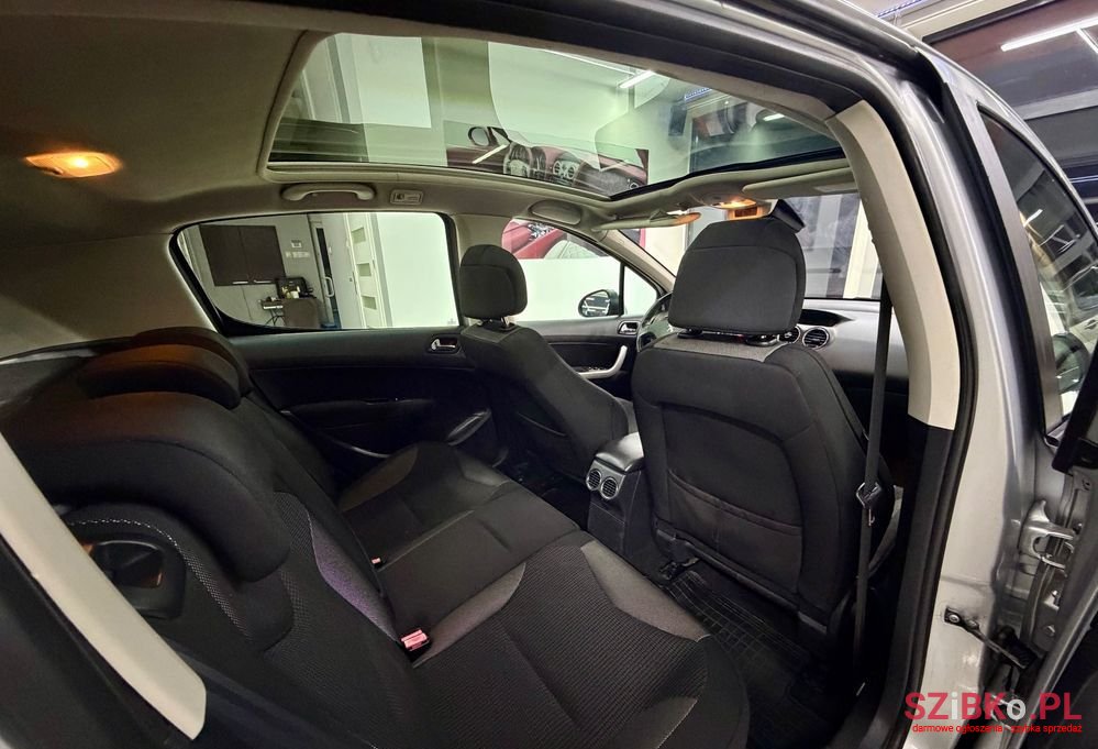 2008' Peugeot 308 2.0 Hdi Grand Prix photo #6