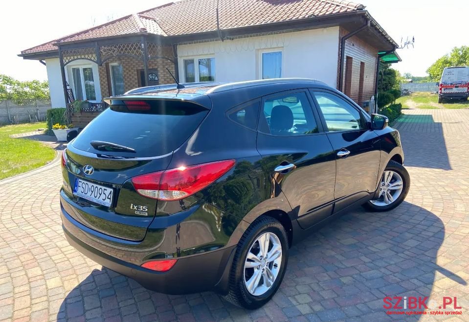 2010' Hyundai ix35 photo #6