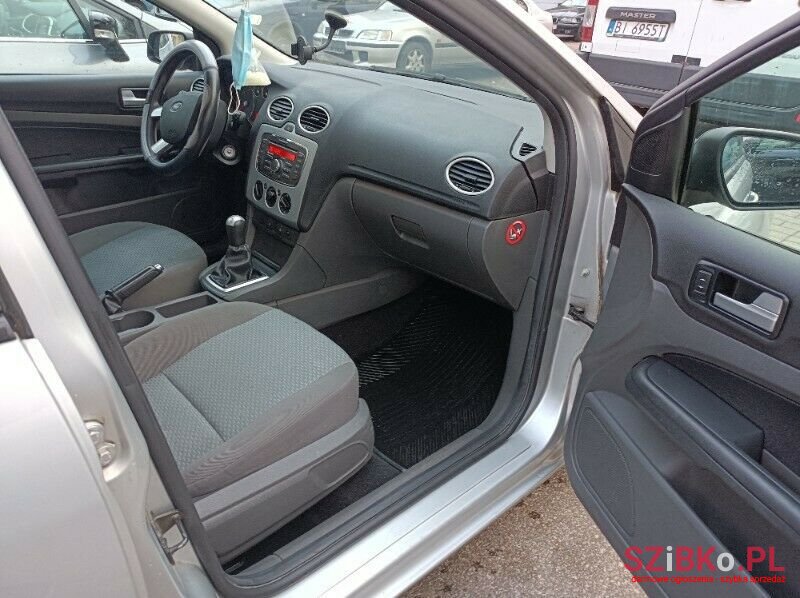 2007' Ford Focus photo #6