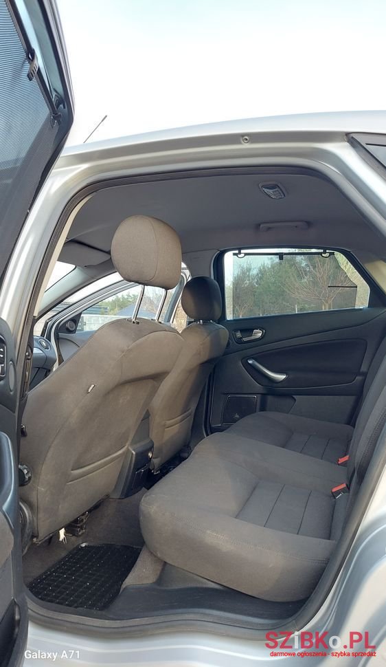 2009' Ford Mondeo 2.0 Tdci Titanium photo #6