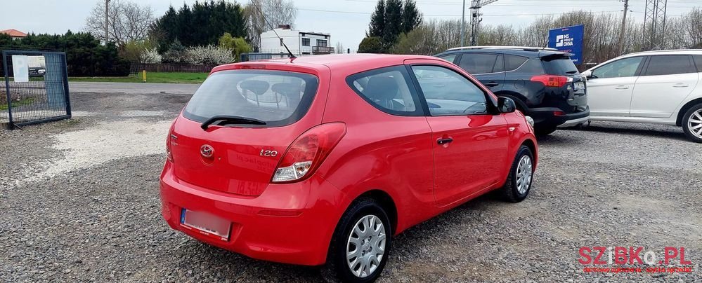 2012' Hyundai i20 1.25 Classic photo #4