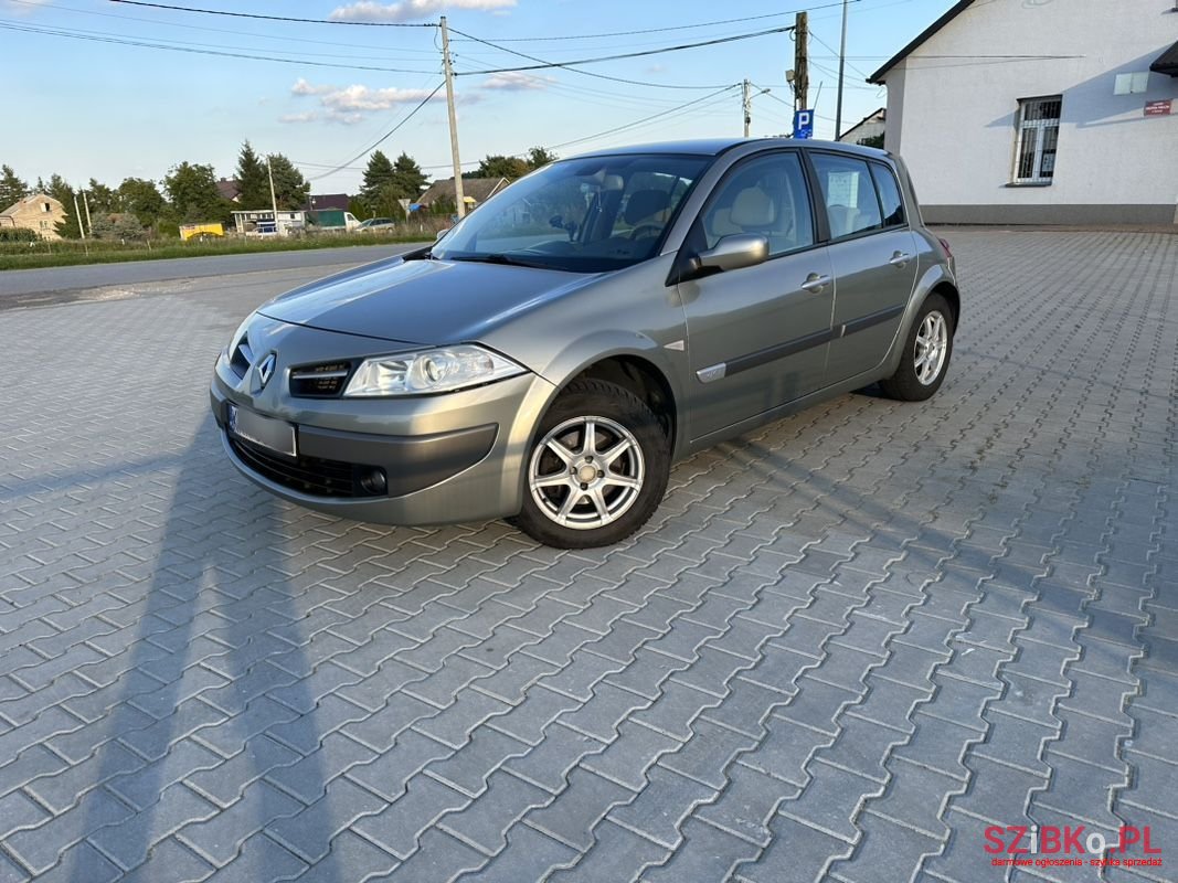 2007' Renault Megane photo #4