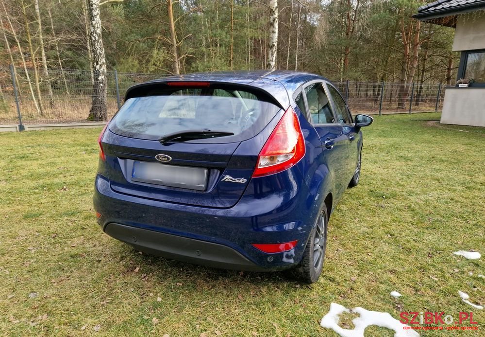 2009' Ford Fiesta photo #6