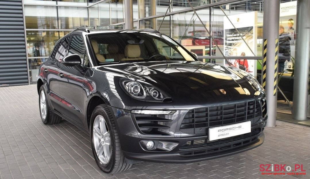 2017' Porsche Macan photo #1