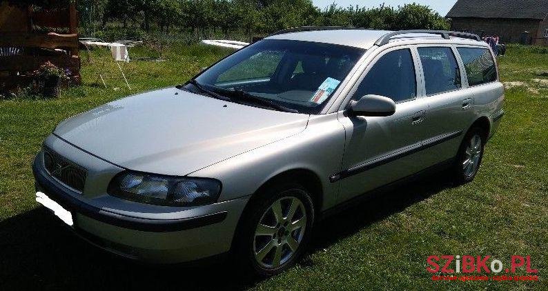 2000' Volvo V70 photo #2