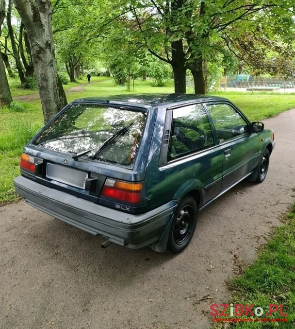 1989' Nissan Sunny photo #5