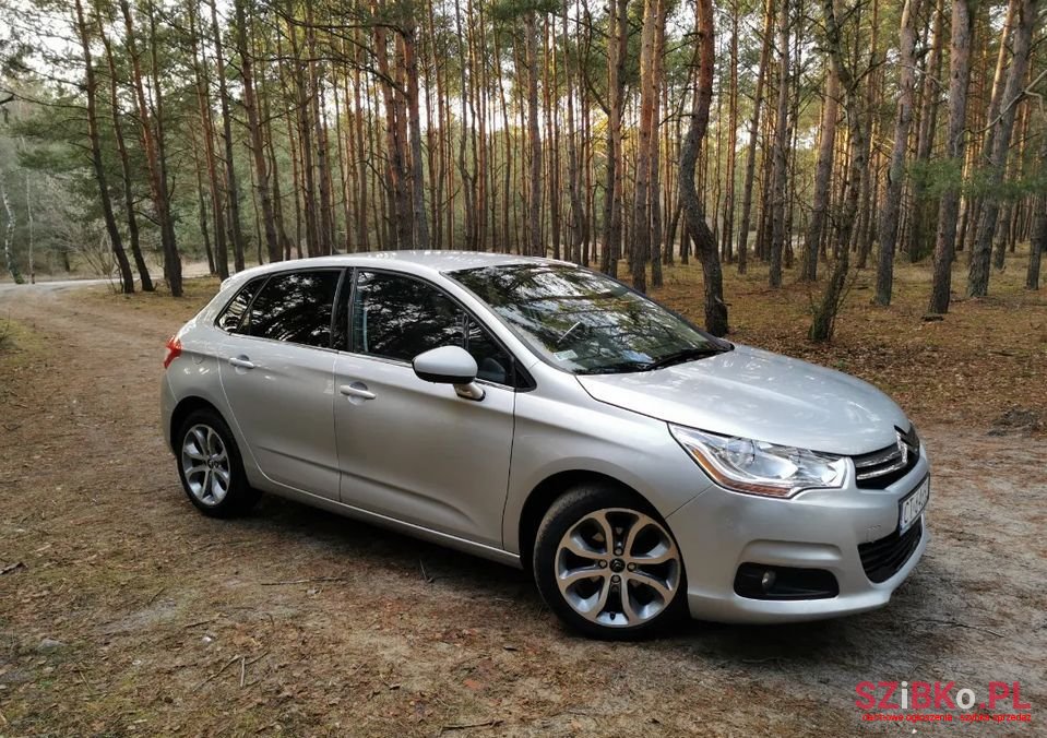 2012' Citroen C4 photo #1