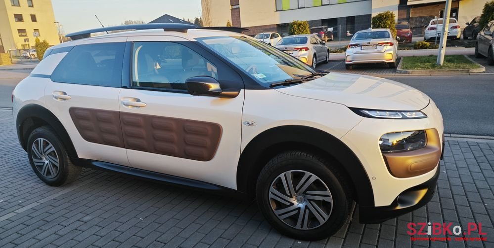 2015' Citroen C4 Cactus photo #4