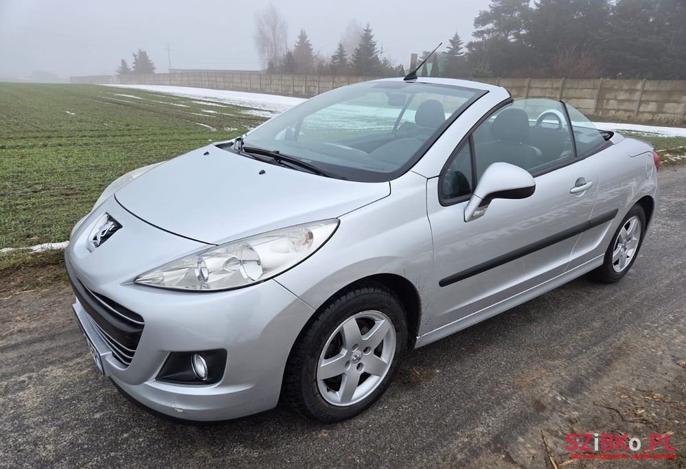 2010' Peugeot 207 1.6 Hdi Sport photo #1