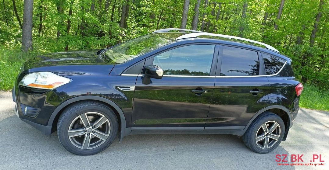 2011' Ford Kuga photo #3