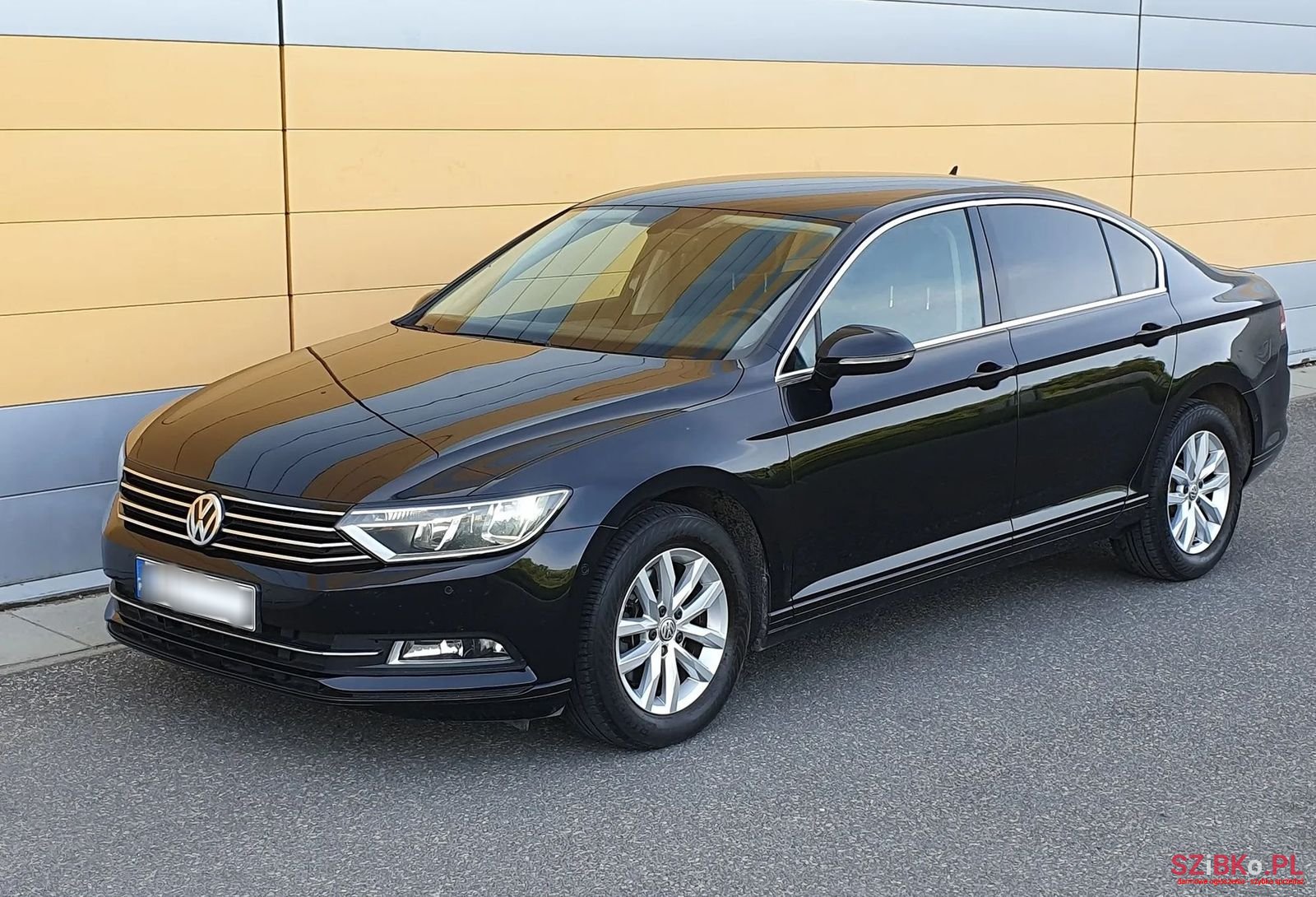 2016' Volkswagen Passat photo #2