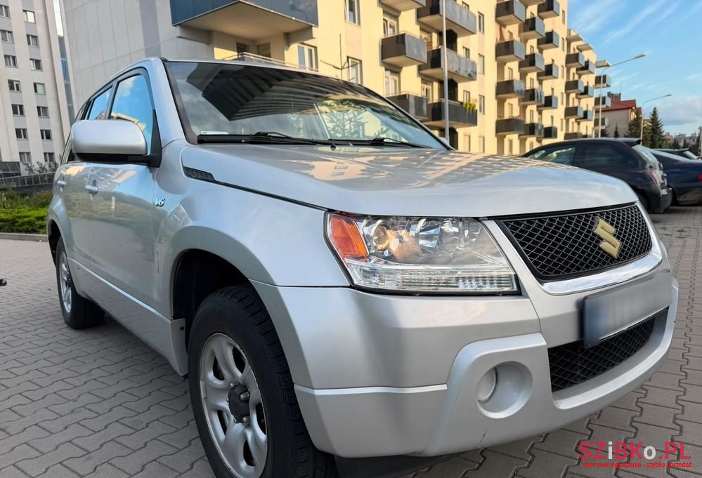 2007' Suzuki Grand Vitara 2.7 V6 photo #5