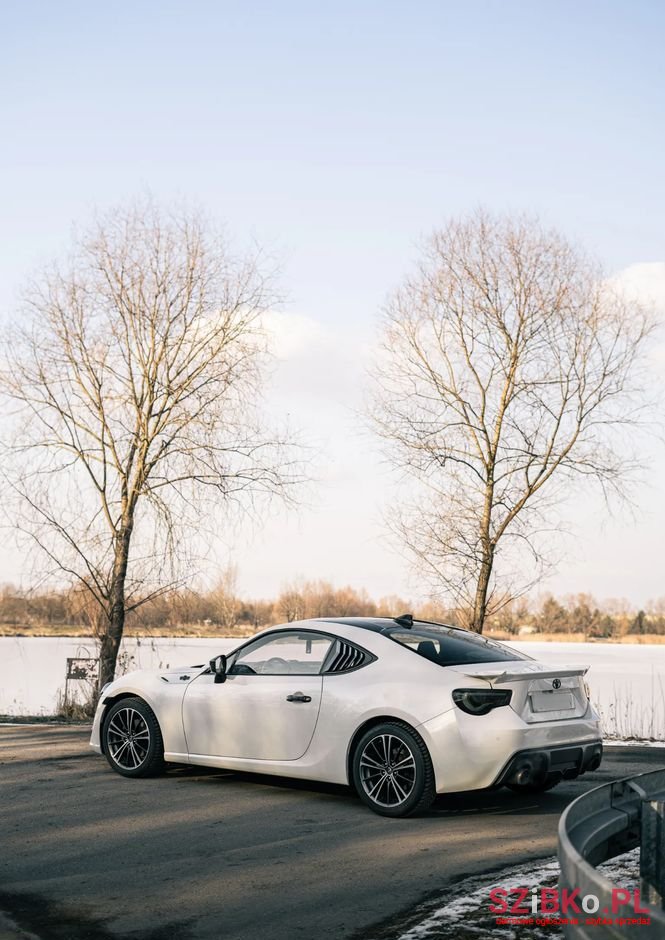 2016' Toyota GT86 2.0 Premium photo #4