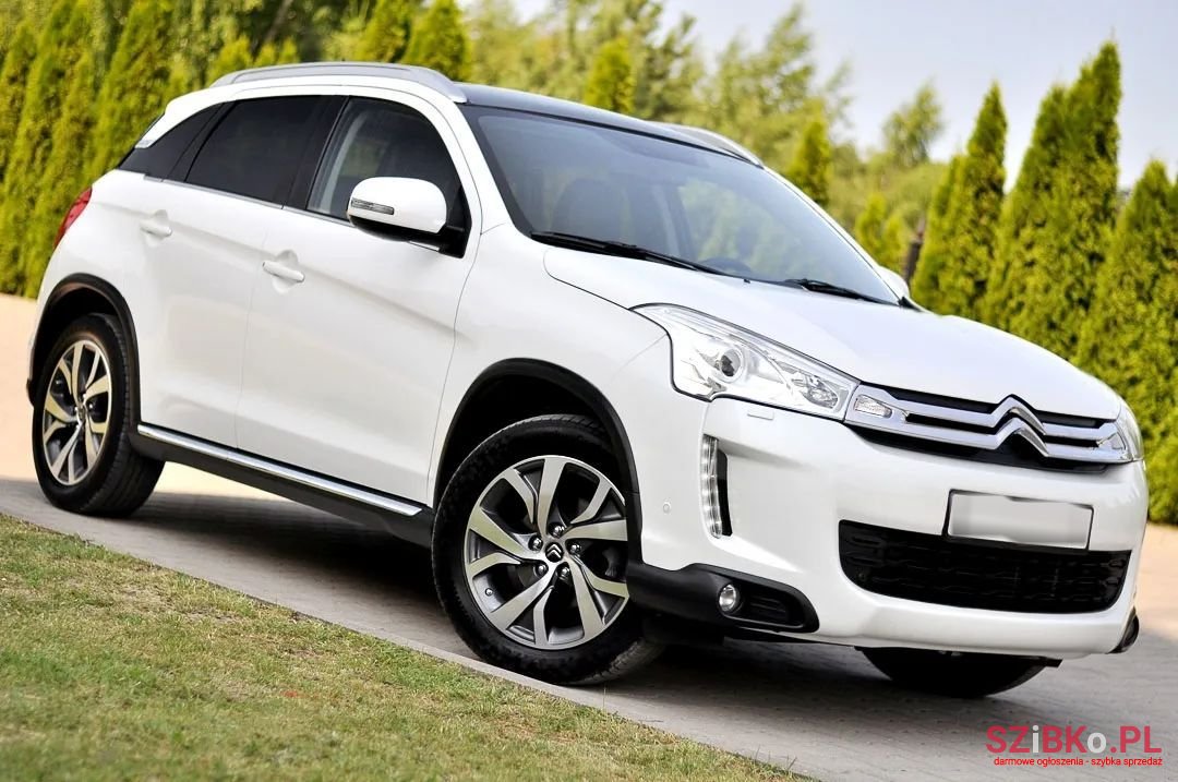 2016' Citroen C4 Aircross photo #1