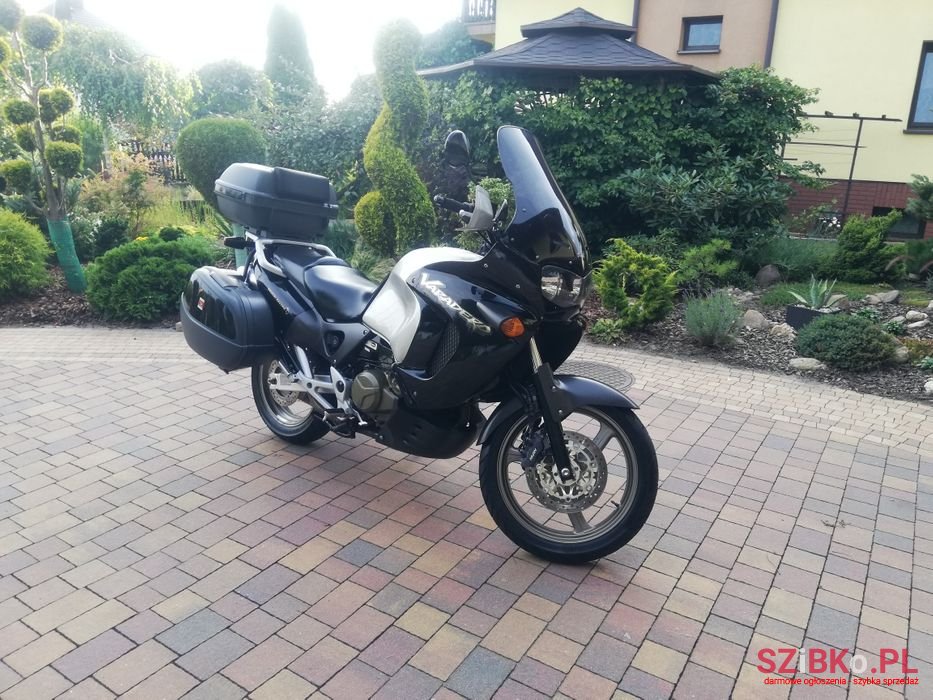 1999' Honda XL 1000 V photo #1