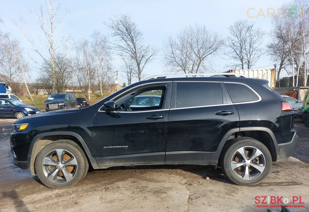 2019' Jeep Cherokee photo #4