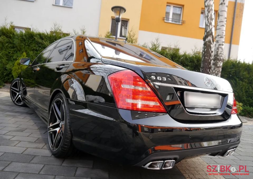 2011' Mercedes-Benz S-Class photo #2
