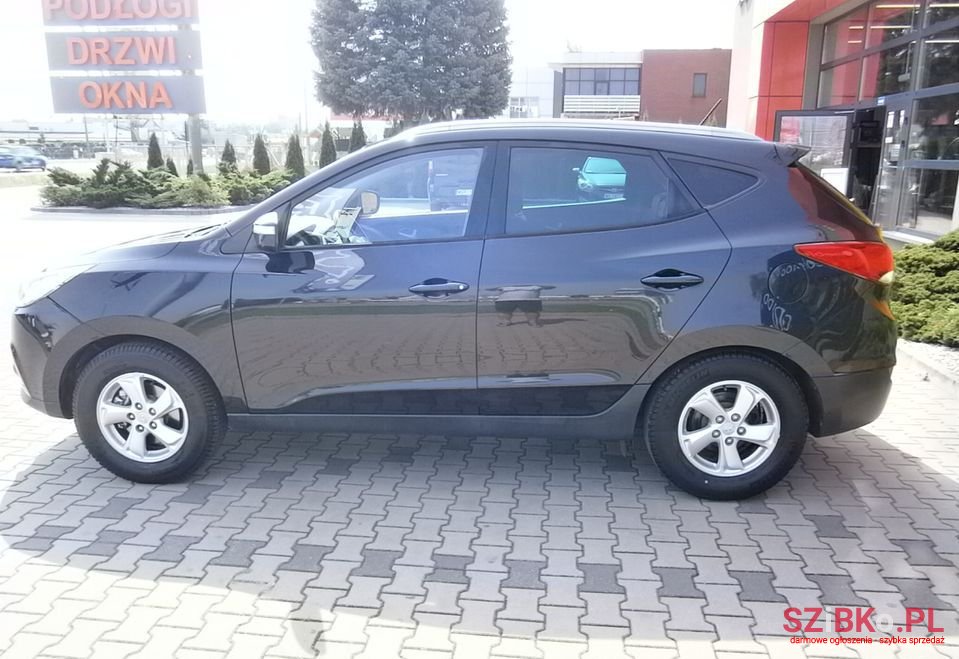 2010' Hyundai ix35 photo #2