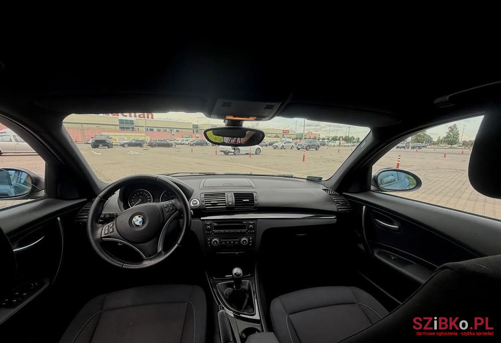 2007' BMW 1 Series 116I photo #4